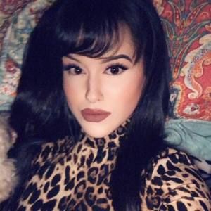 Meet your Posher, Keely